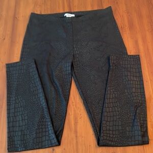Snake, skin style leggings, size large